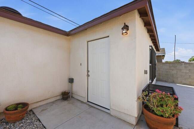 Foto del edificio - 10646 S Wilton Pl
