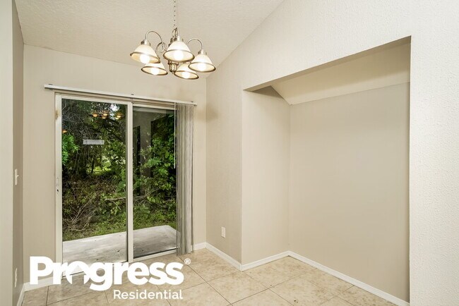 Foto del edificio - 1535 18th Ave SW