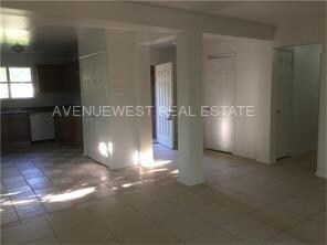Foto del edificio - 400 W Hendricks St