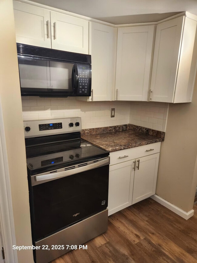 Building Photo - 2855 Mann Rd