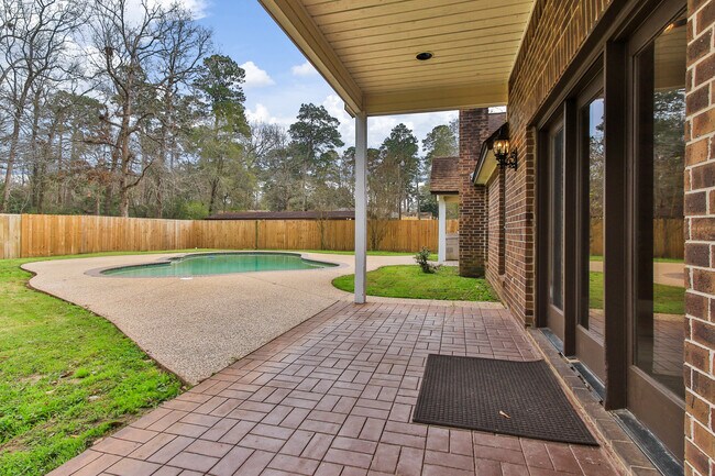 Building Photo - 200 Parkway Dr