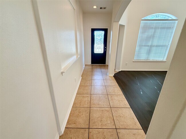 Foto del edificio - 26922 Henson Falls Dr