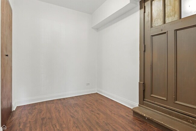 Foto del edificio - 5104 S Kimbark Ave