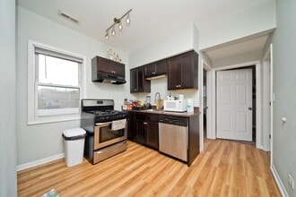 Building Photo - 1431 W Flournoy St