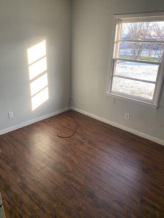 Foto del edificio - 5361 Encino Rd