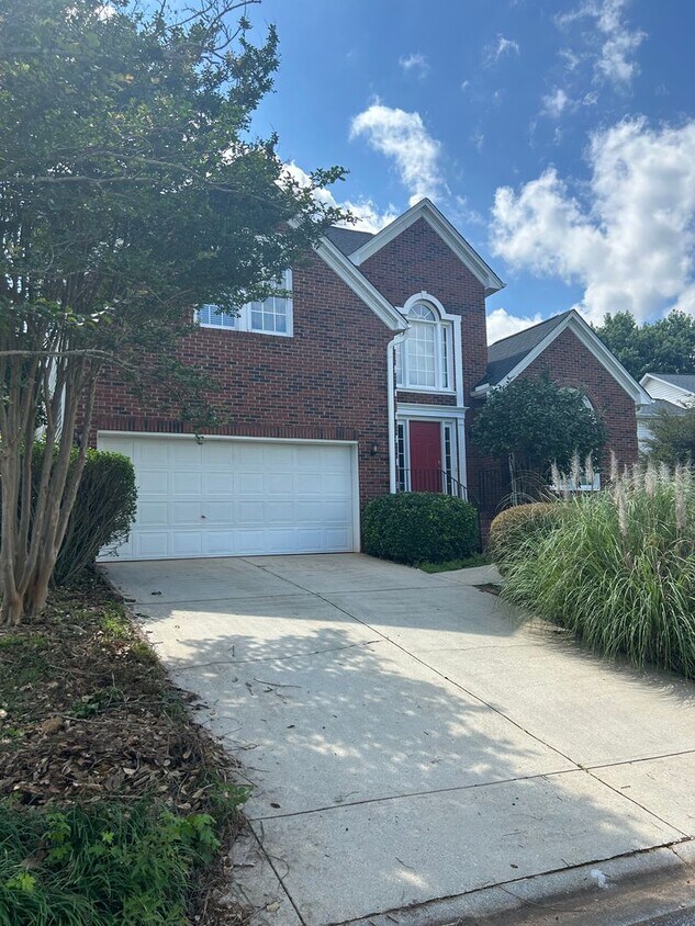 Foto principal - Greer, 4BD/2.5BA, 2630SF