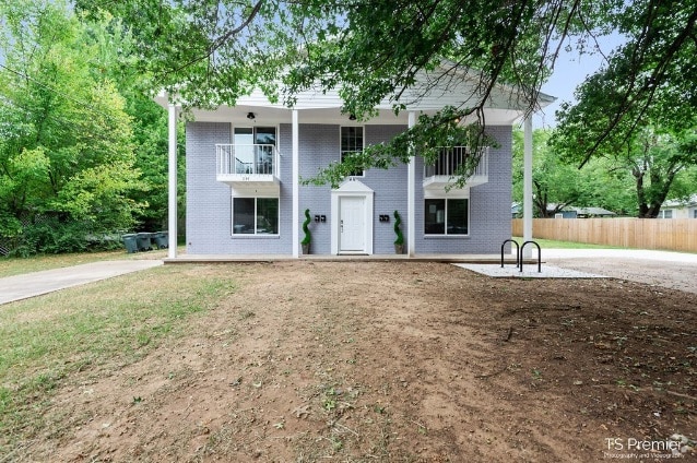 Building Photo - 1130 N Turner Ave