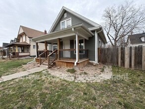 Building Photo - 2832 Dudley St