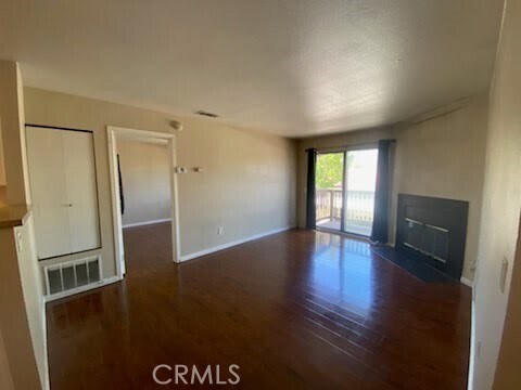Foto del edificio - 1265 Kendall Dr
