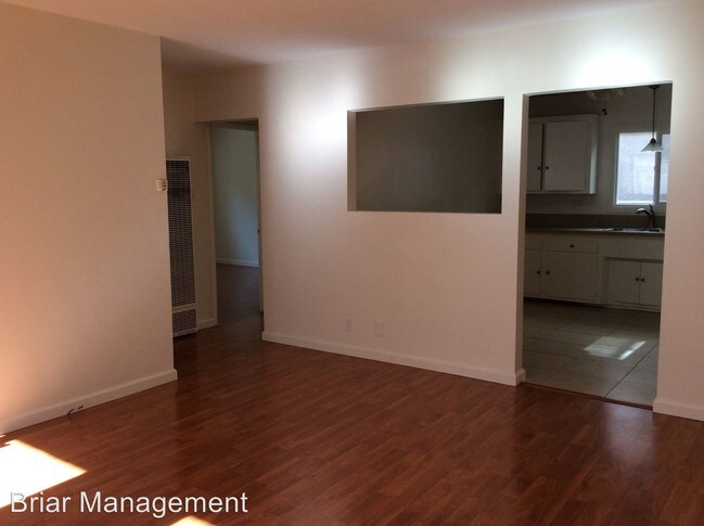 Foto del edificio - 2215 Mathews Ave