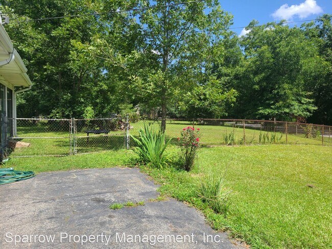 Building Photo - 3 br, 2 bath House - 30 Hannah Road