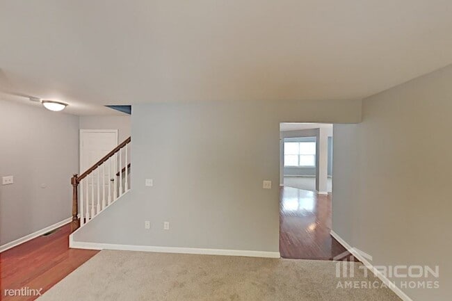 Building Photo - 211 Millstream Ridge