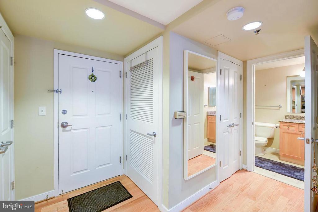 Foto principal - 777 7th St NW