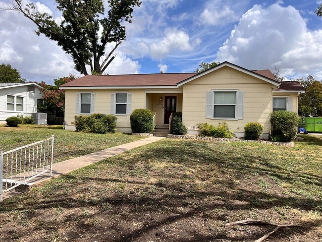 Building Photo - 357 Irvington Dr