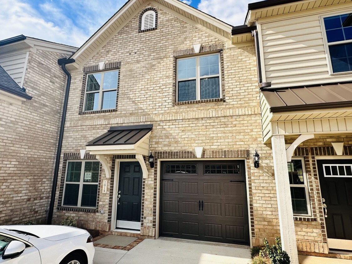 Primary Photo - New townhome in Mebane Towne Center!