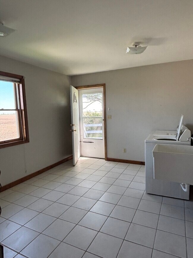 Foto del edificio - 4332 E 1675th Rd