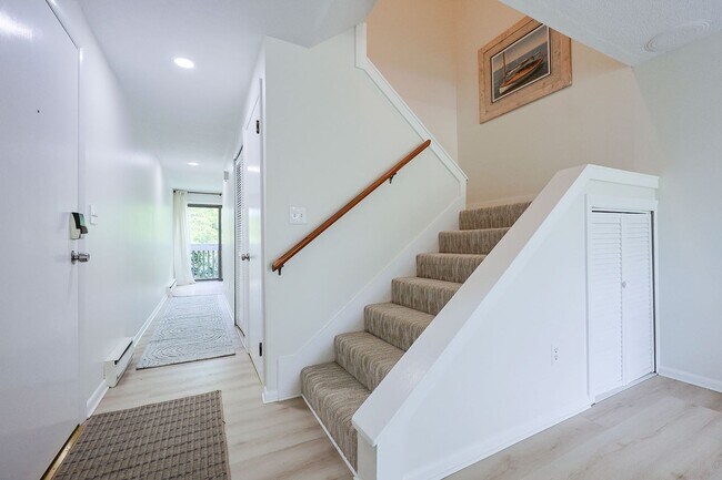 Foto del edificio - Newly Renovated Winter Rental at the Thorwald Condos
