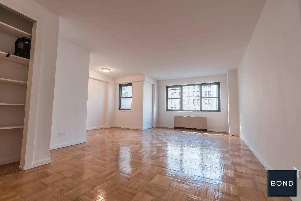 Primary Photo - 7 East 86th St