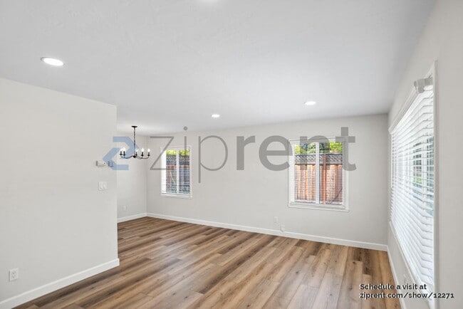 Foto del edificio - 1498 Valota Rd