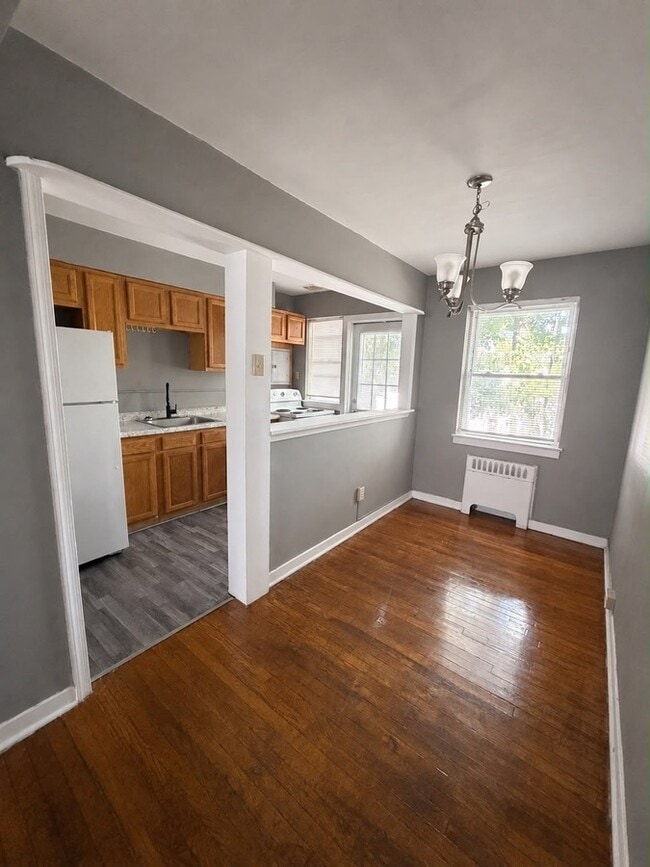 Building Photo - 2036 Alsace Rd
