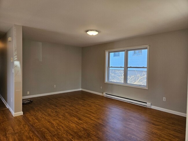 Foto del edificio - 2 Bedroom House Available November 10 2025