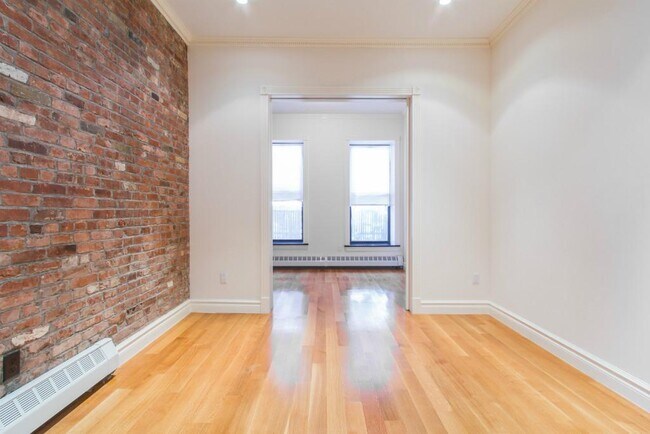 Foto del edificio - 219 E 28th St