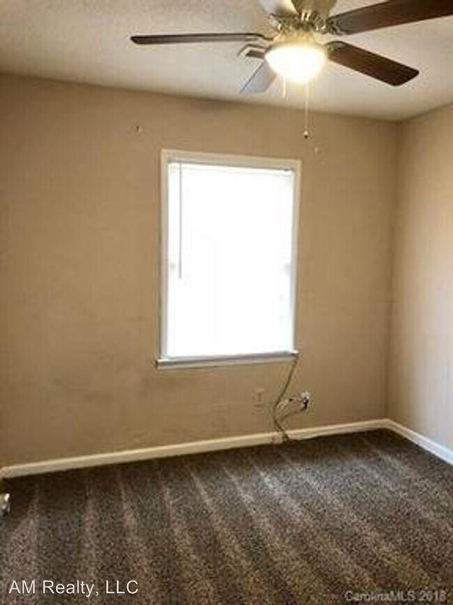 Foto del edificio - 2608 Crescent Ln