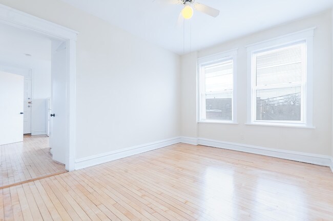 Foto del edificio - 612 N Wood St