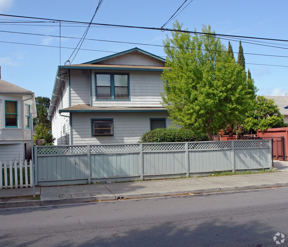 Foto del edificio - 247 N Delaware St