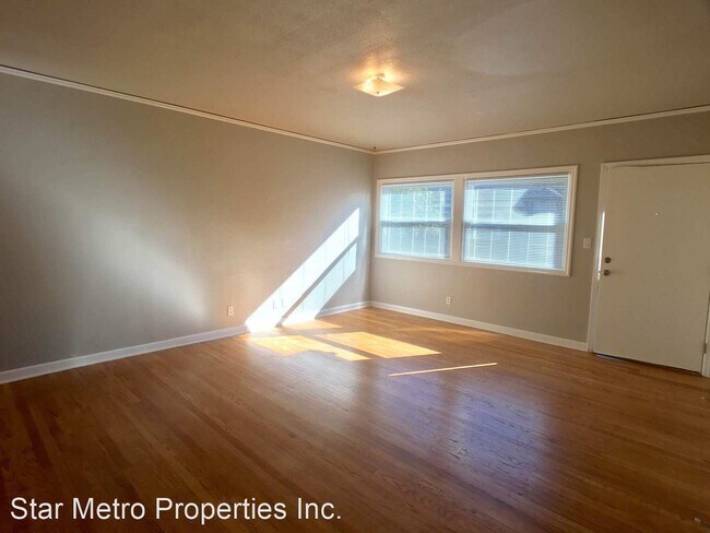 Building Photo - 6345 N Albina Ave