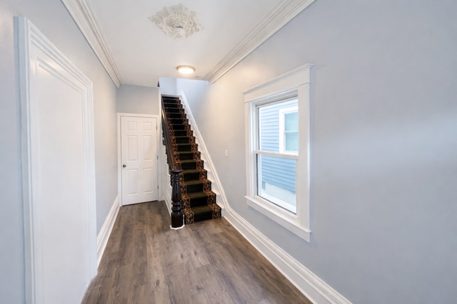 Foyer - 23 Rector Pl