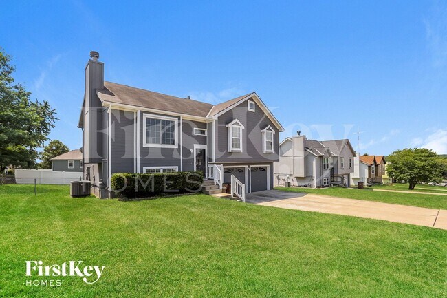 Building Photo - 1603 Johnston Dr