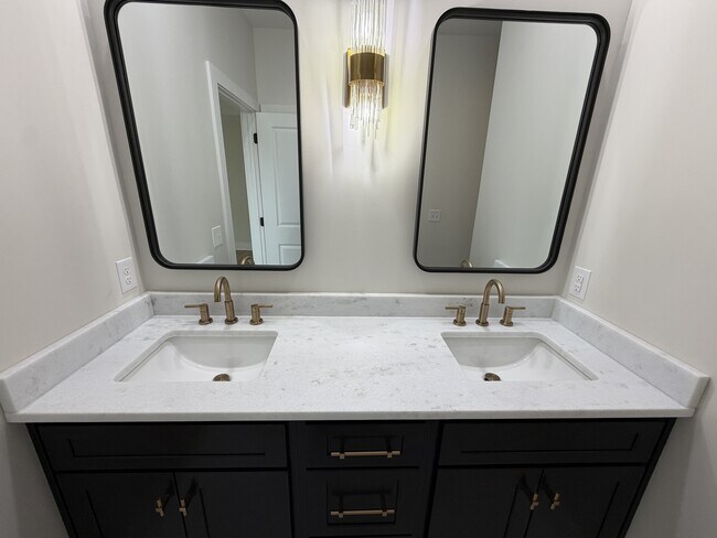 Foto del edificio - 276 Tahoe Wy