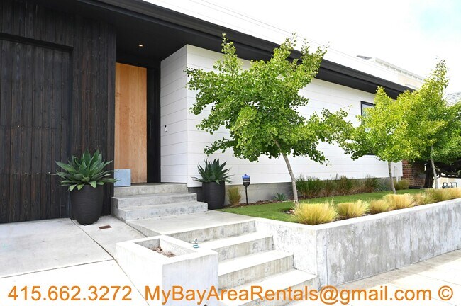 Foto del edificio - 79 Cragmont Ave