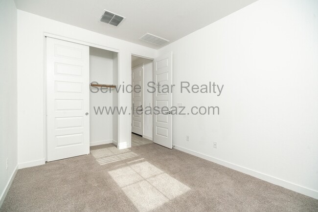 Building Photo - 4318 N 94th Ave