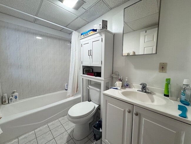 Photo - 260 Aspinwall Ave Apartment