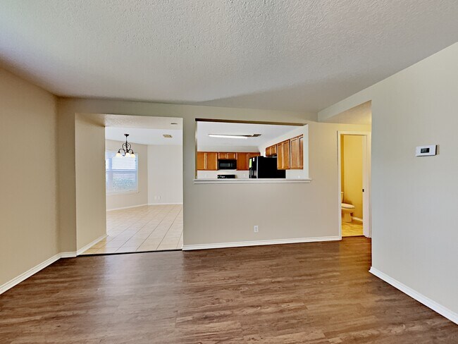 Building Photo - 603 Gable Point