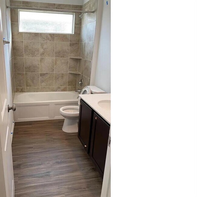 Foto del edificio - 203 Arnage Dr