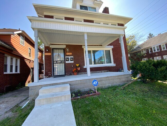 Foto del edificio - 3821 Taylor St