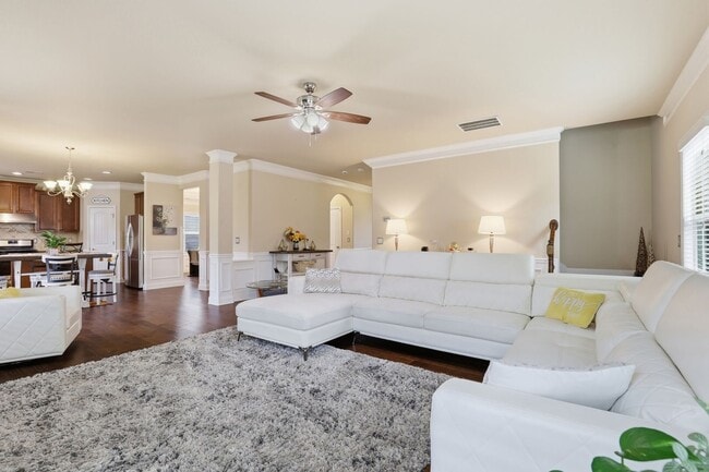Building Photo - 4 Bed, 4 Bath Home Available in Anderson