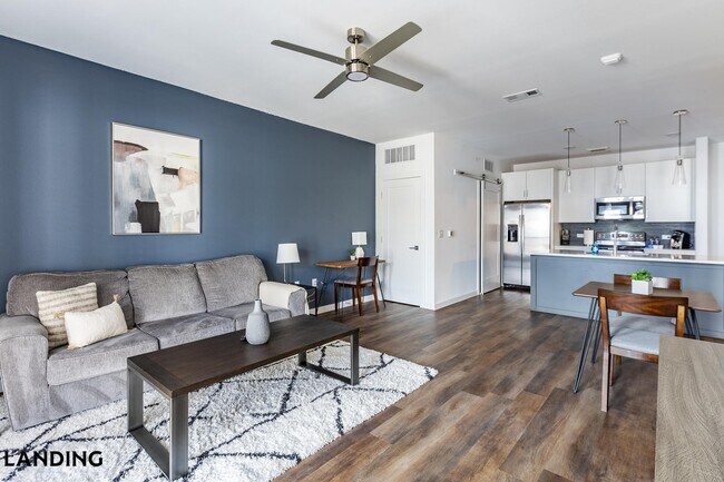 Foto del edificio - 5511 Caprock Smt Dr