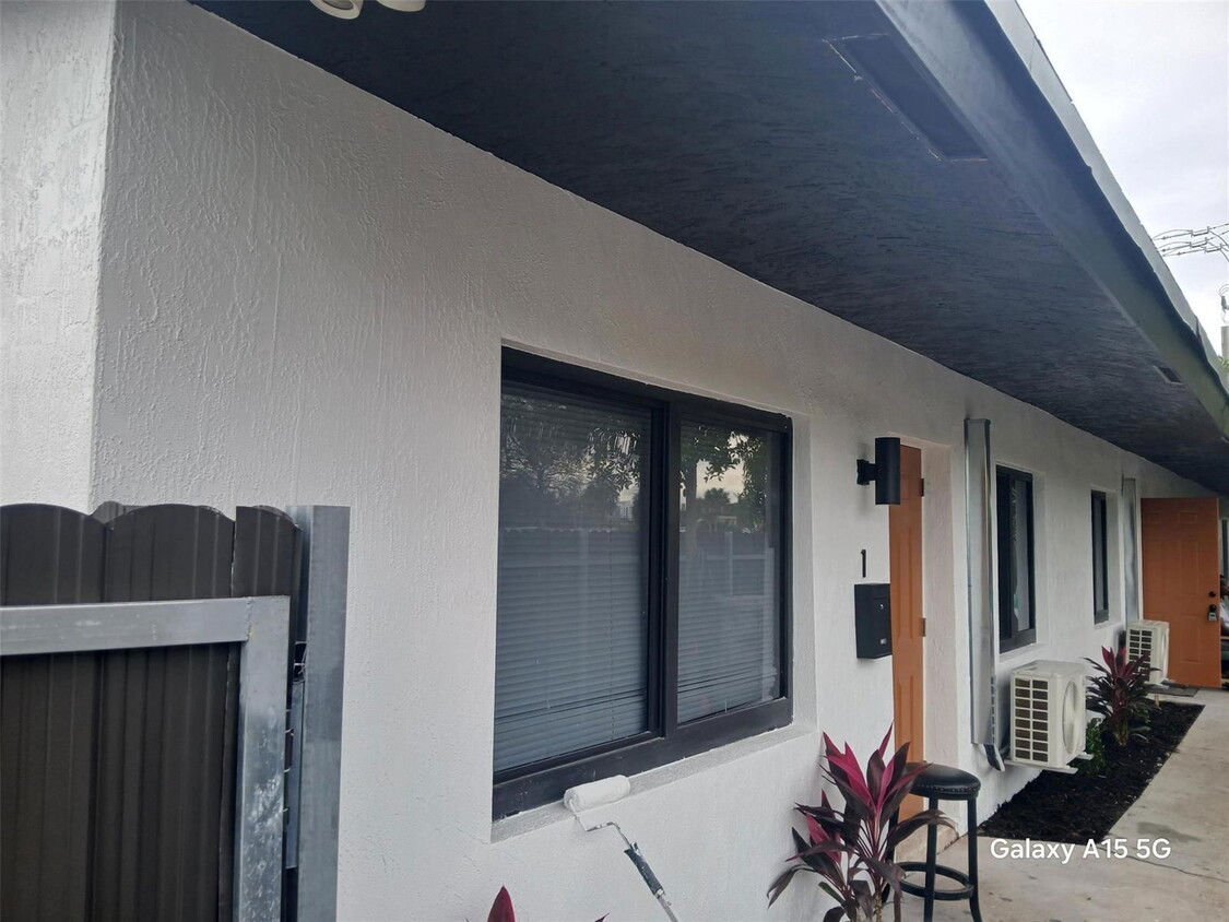 Foto principal - 920 NW 87th Ave