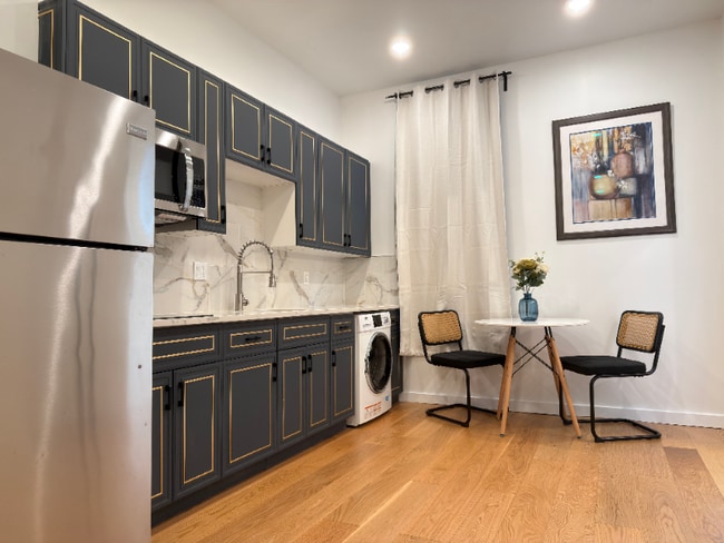Foto del edificio - 2129 Pine St