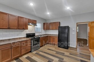 Building Photo - 2023 Sullivant Ave