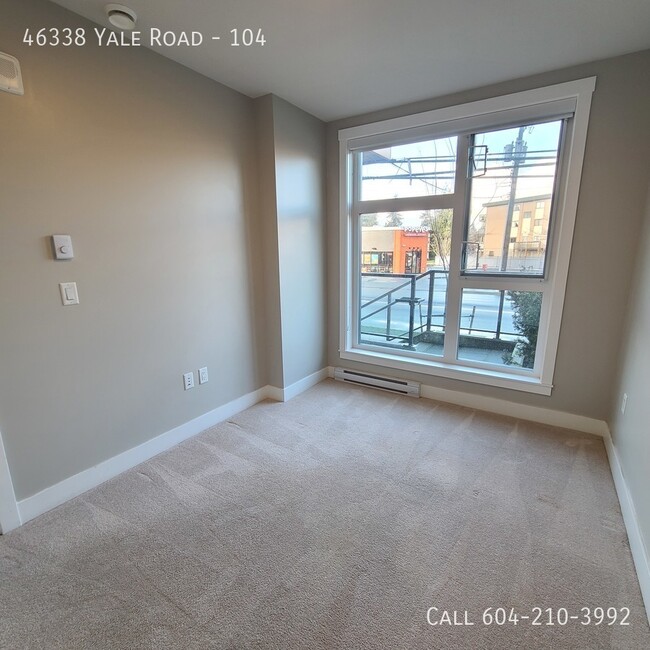 Building Photo - Townhouse at Yaletown Living