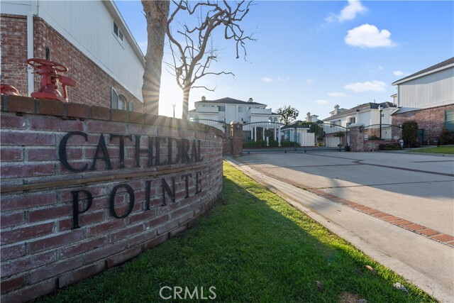 Foto principal - 18761 Chapel Ln