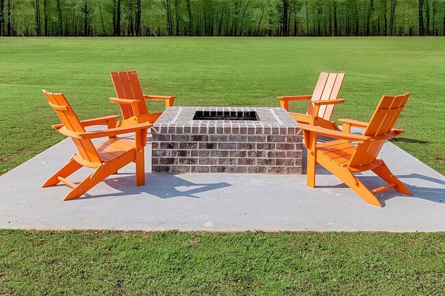 Pointe Grand Pensacola Firepit - Pointe Grand Pensacola