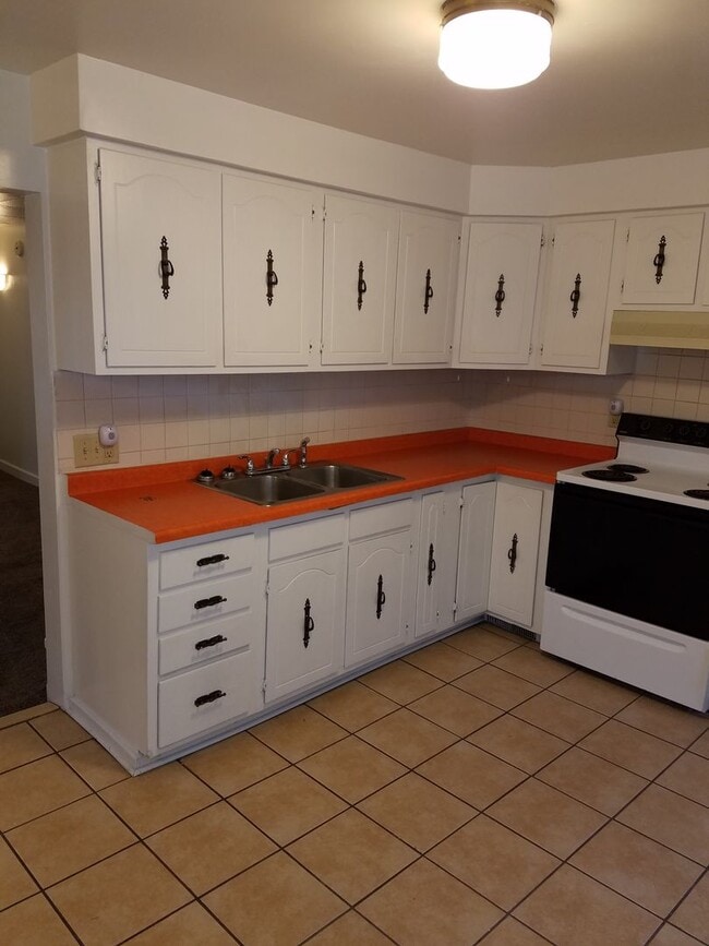 Foto del edificio - 509 N 3rd Ave E