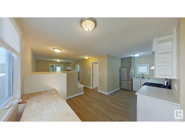 Building Photo - 153 Kiniski Crescent NW