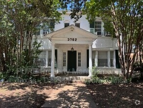 Building Photo - 3762 W 7th St